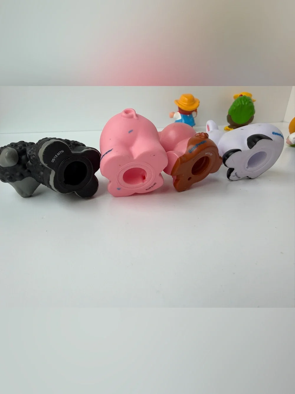 Fisher Price Little People Farm Animals and Farmers Alpaca Llama Lot of 13
